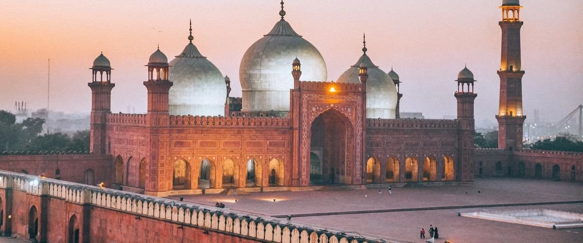 Etihad Airways Lahore Office in Pakistan: Location & Flight Details