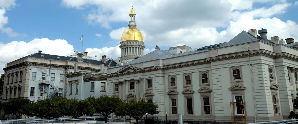 Frontier Airlines Trenton Office – Location, Contact Details, and Travel Services